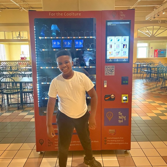 Custom Vending Machine Mini - Picture 9 of 14